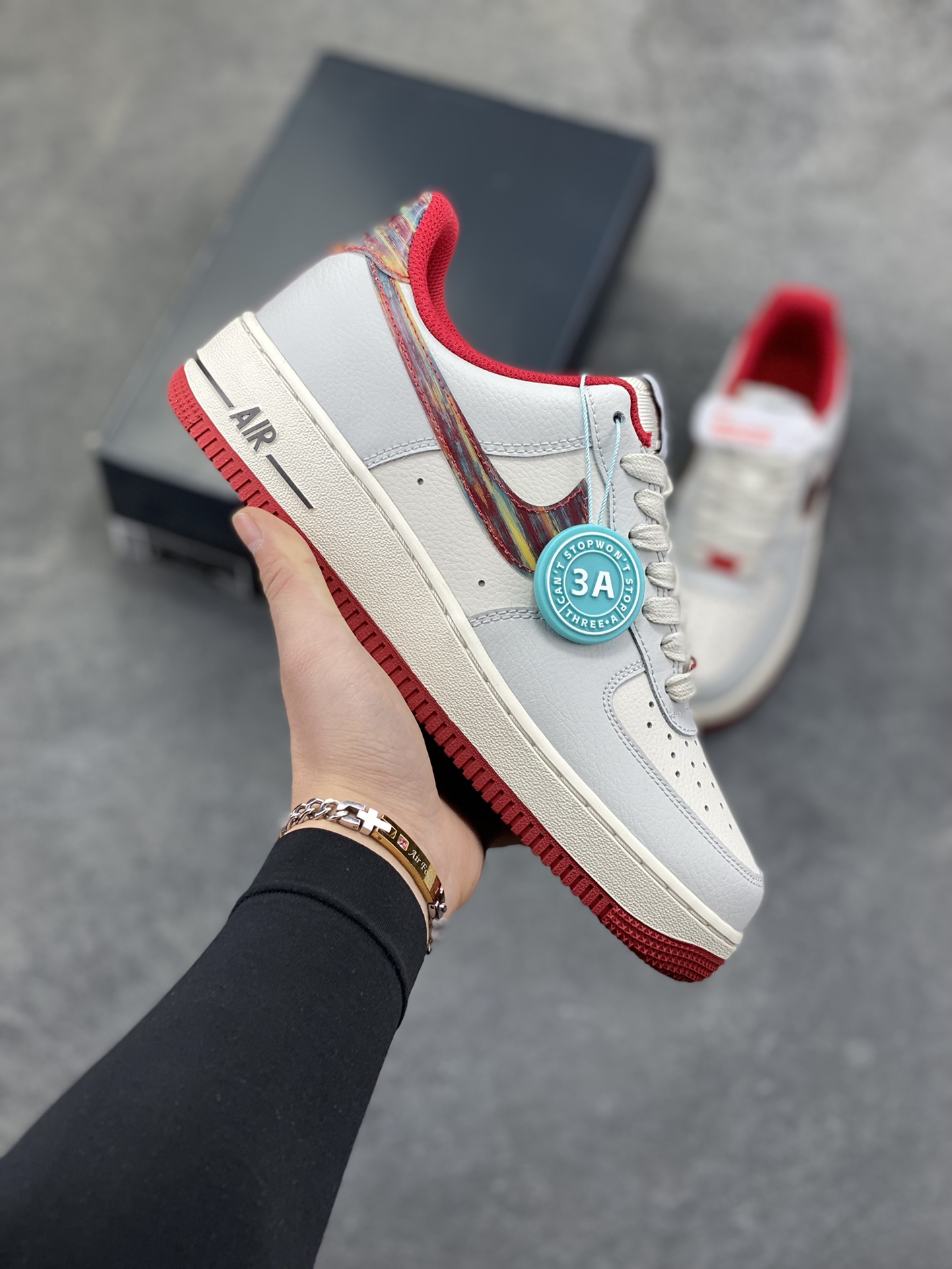NIke Air Force 1 ‘07 Low 空军一号低帮 运动鞋 休闲鞋 折边针车 工艺难度大 原楦头原纸板 原装鞋盒 定制五金配件 内置全掌气垫 原厂鞋底 货号：IM7380-030 尺码：36 36.5 37.5 38 38.5 39 40 40.5 41 42 42.5 43 44 44.5 45-选品中心
