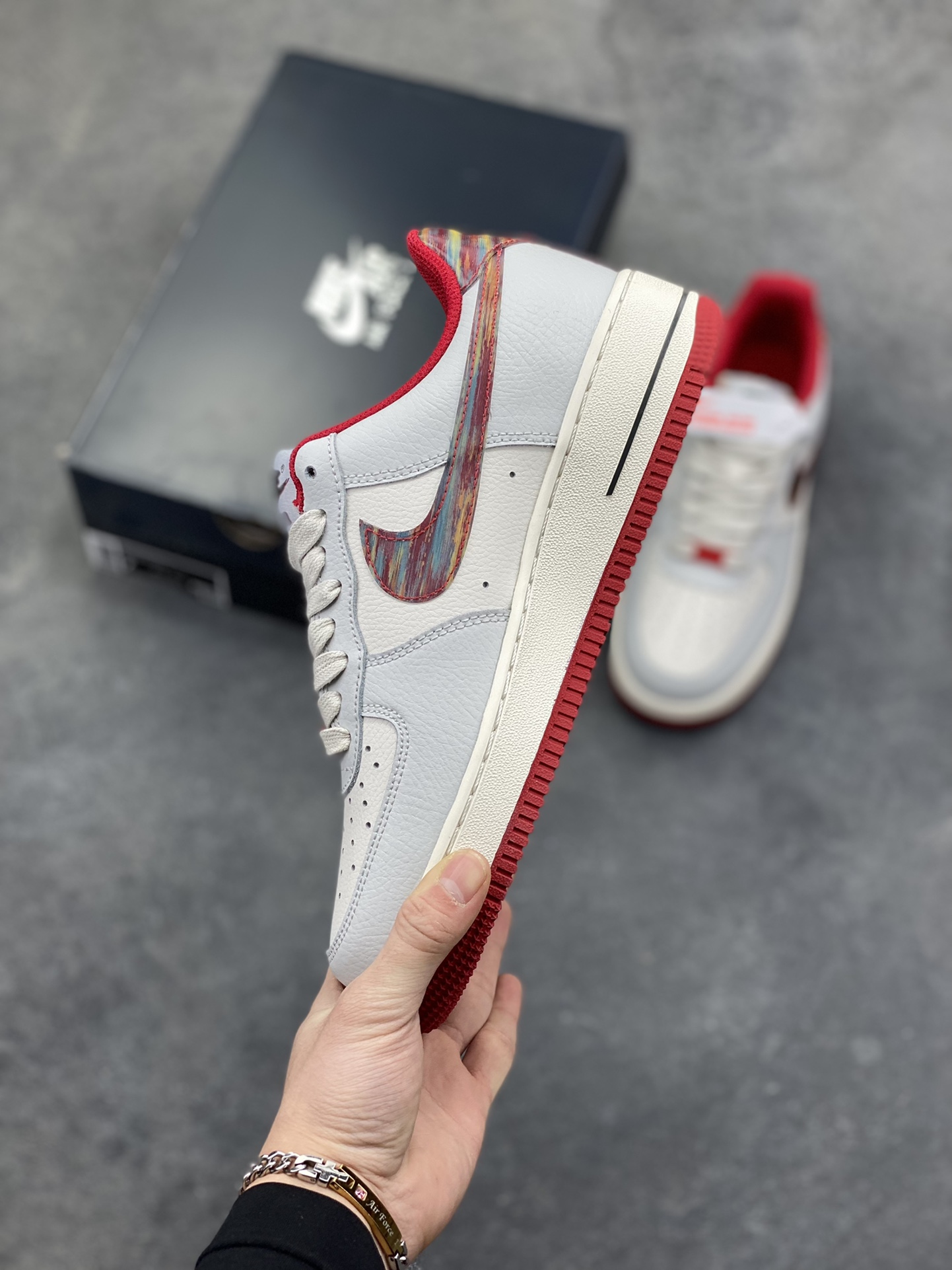 图片[3]-NIke Air Force 1 ‘07 Low 空军一号低帮 运动鞋 休闲鞋 折边针车 工艺难度大 原楦头原纸板 原装鞋盒 定制五金配件 内置全掌气垫 原厂鞋底 货号：IM7380-030 尺码：36 36.5 37.5 38 38.5 39 40 40.5 41 42 42.5 43 44 44.5 45-选品中心
