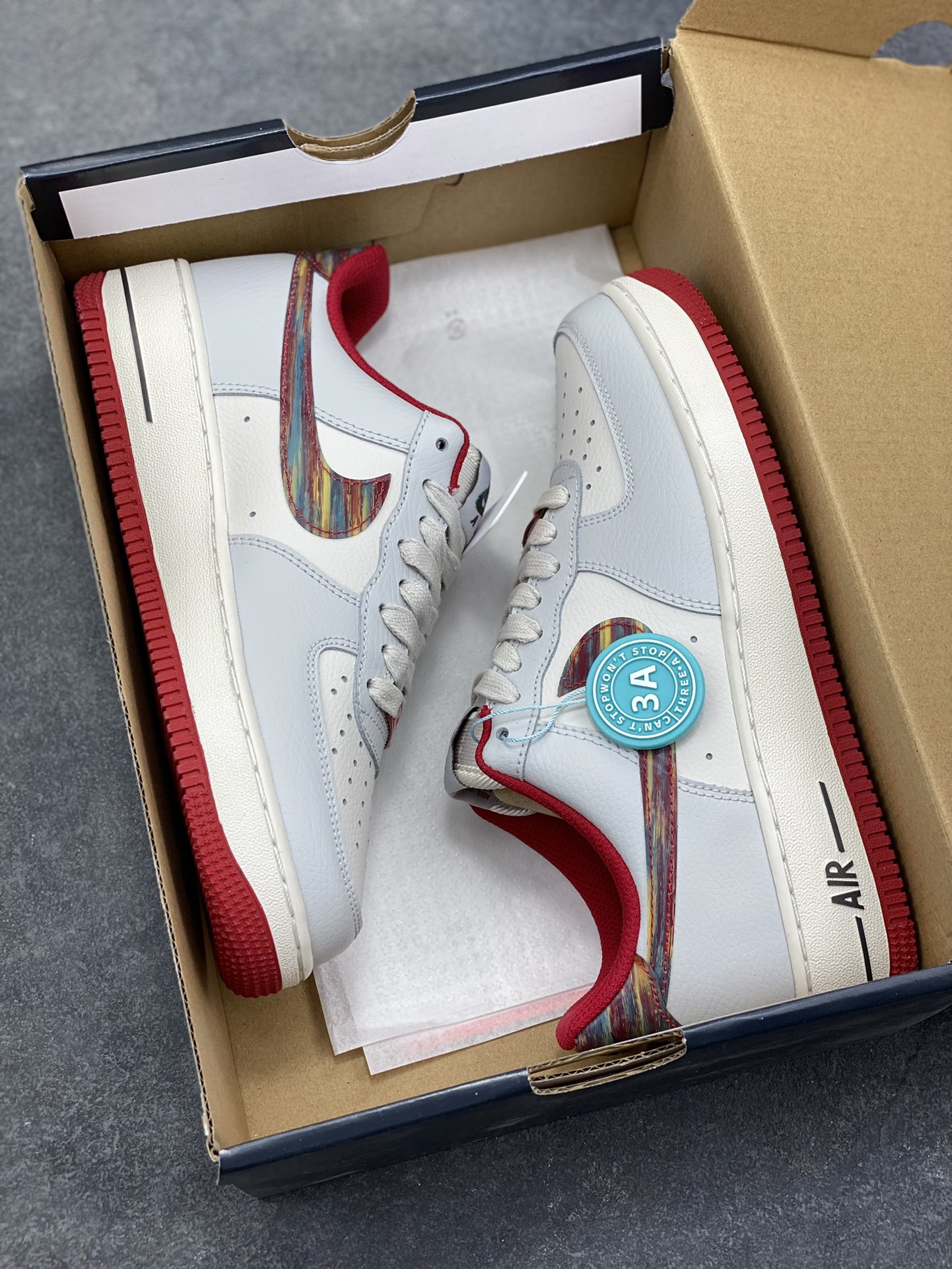 图片[9]-NIke Air Force 1 ‘07 Low 空军一号低帮 运动鞋 休闲鞋 折边针车 工艺难度大 原楦头原纸板 原装鞋盒 定制五金配件 内置全掌气垫 原厂鞋底 货号：IM7380-030 尺码：36 36.5 37.5 38 38.5 39 40 40.5 41 42 42.5 43 44 44.5 45-选品中心