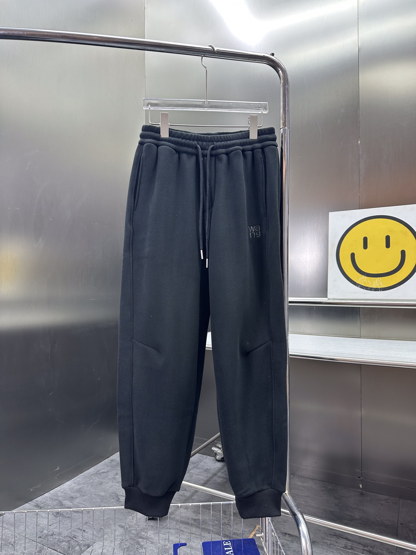 _duz9sqNCAZ9c_DXClHRgo71Jc3yBo4jlayqCD6w