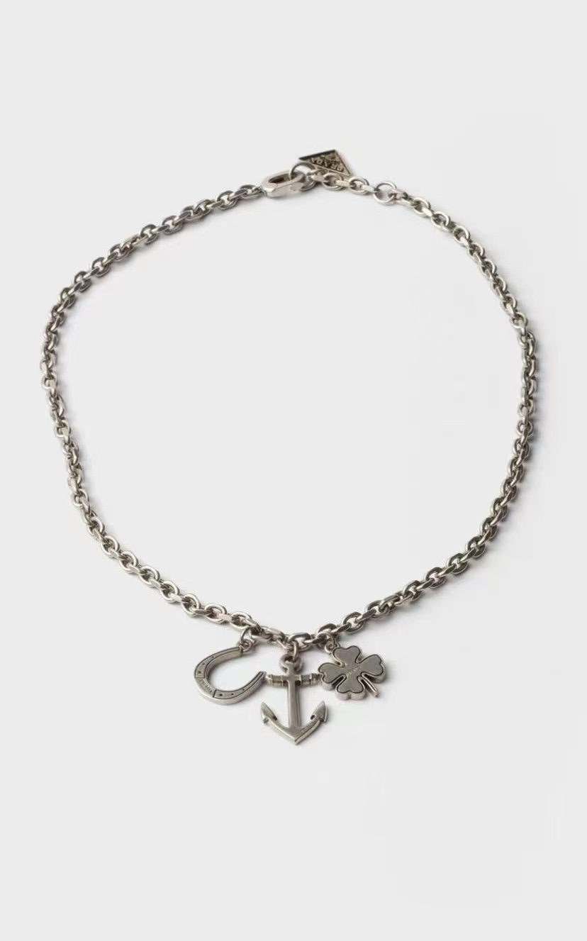 】PRADA 普拉达 项链 爆款新品 精致耐看 华丽登场，整体细节非常令人惊喜，典雅而时尚，突显法式高雅