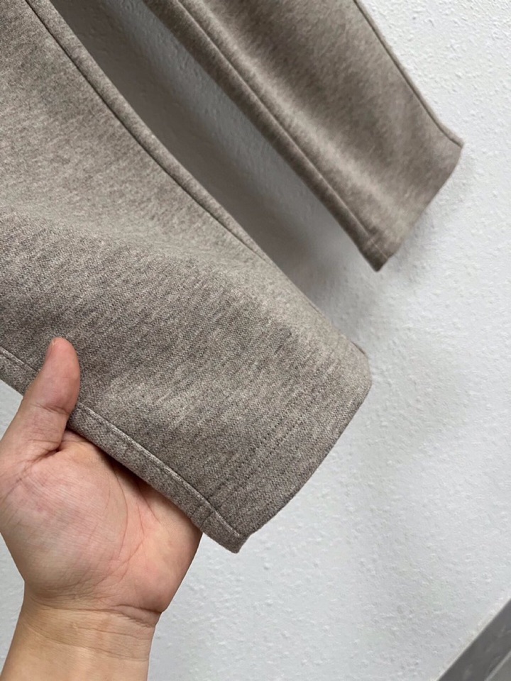 Loro Piana 诺悠翩雅lP🆕 秋冬 全品相订单，保暖有型 羊毛呢混纺松紧腰直脚休闲裤 经典百搭 