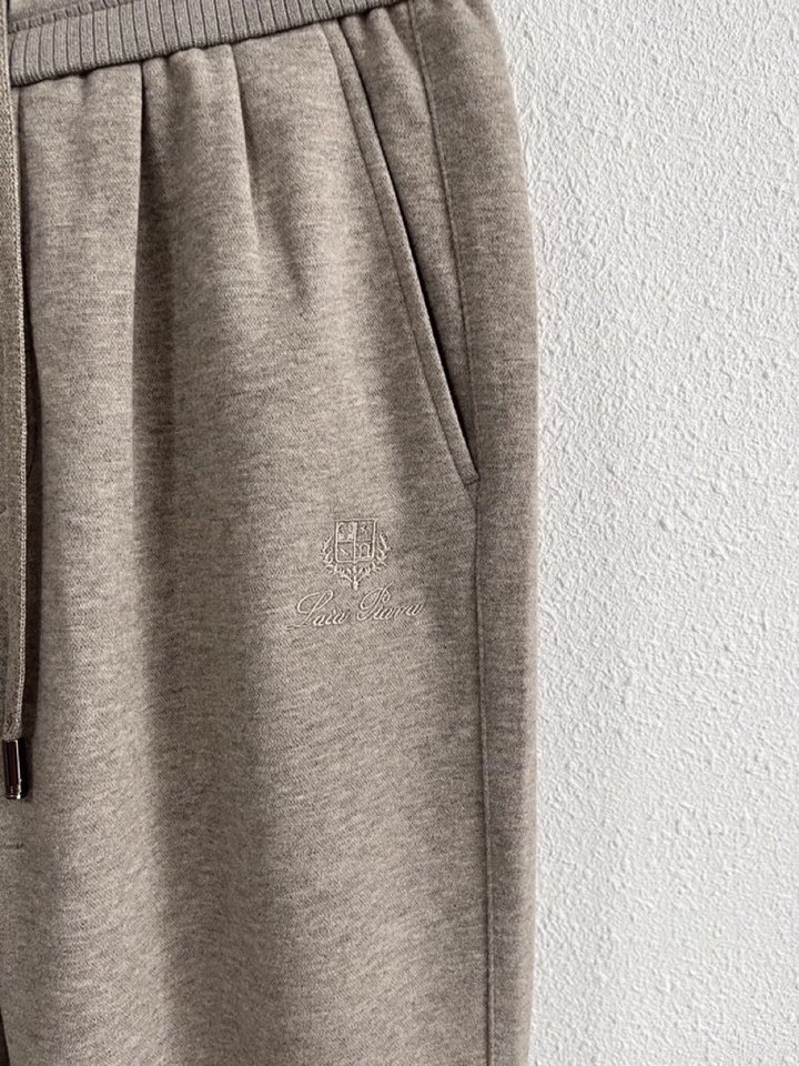 Loro Piana 诺悠翩雅lP🆕 秋冬 全品相订单，保暖有型 羊毛呢混纺松紧腰直脚休闲裤 经典百搭 