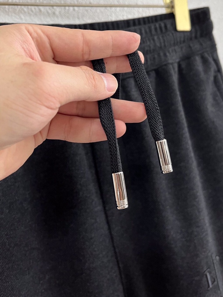 Loro Piana 诺悠翩雅lP🆕 秋冬 全品相订单，保暖有型 羊毛呢混纺松紧腰直脚休闲裤 经典百搭 