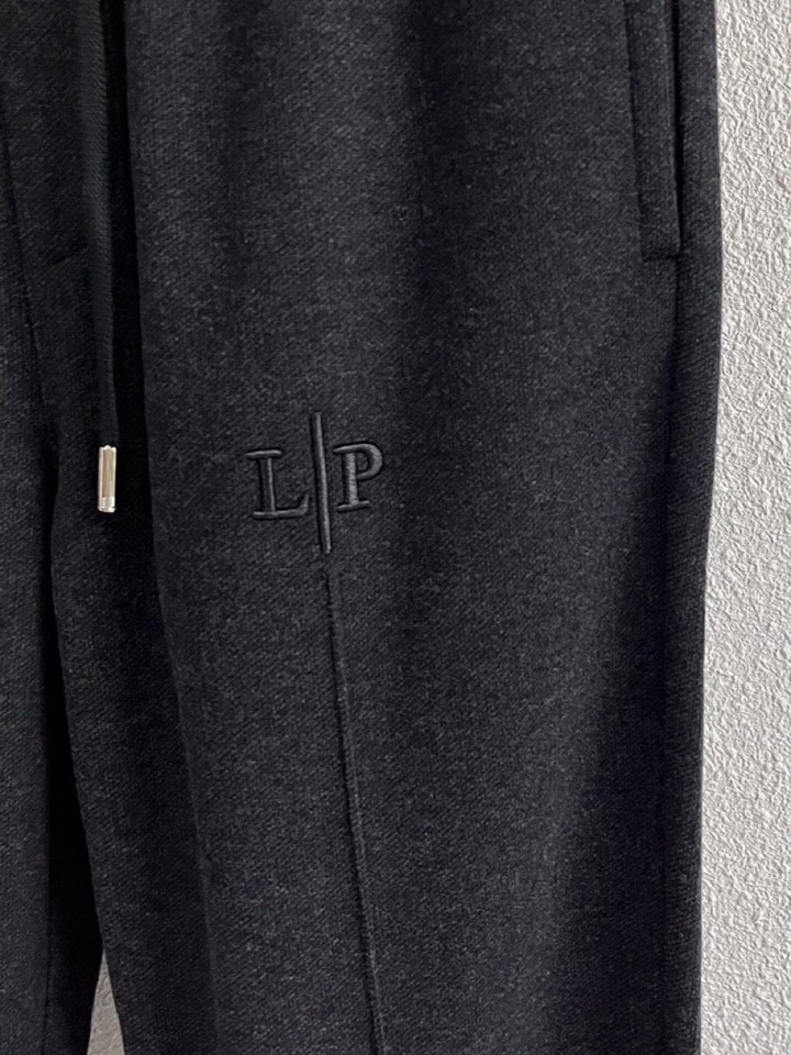 Loro Piana 诺悠翩雅lP🆕 秋冬 全品相订单，保暖有型 羊毛呢混纺松紧腰直脚休闲裤 经典百搭 