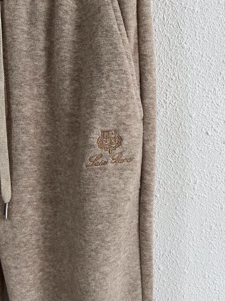 Loro Piana 诺悠翩雅lP🆕 秋冬 保暖有型高密度毛巾面混纺松紧腰直脚休闲裤 经典百搭 标志刺绣