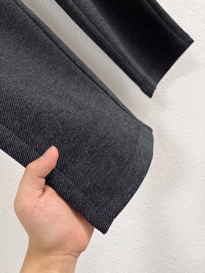 Loro Piana 诺悠翩雅lP🆕 秋冬 全品相订单，保暖有型 羊毛呢混纺松紧腰直脚休闲裤 经典百搭 