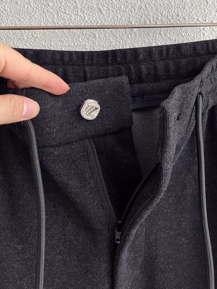 Ermenegildo Zegna 杰尼亚秋冬新款男士直筒运动裤休闲裤，羊绒羊毛混纺面料休闲裤、三标齐、