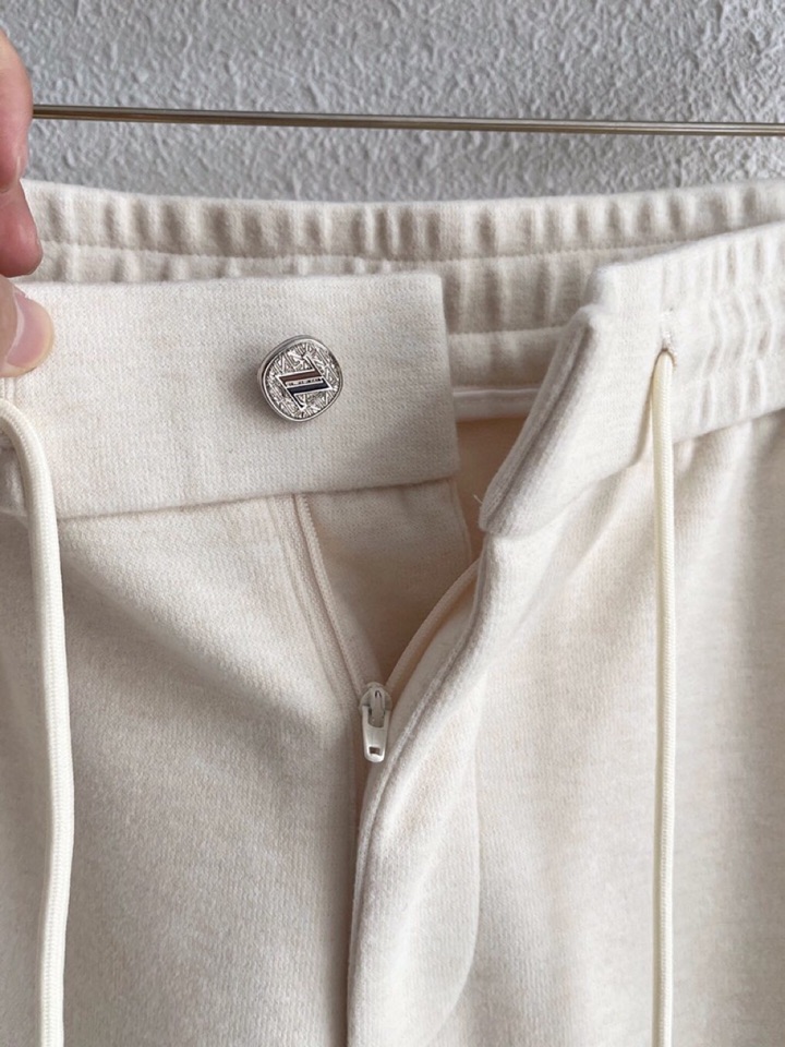 Ermenegildo Zegna 杰尼亚秋冬新款男士直筒运动裤休闲裤，羊绒羊毛混纺面料休闲裤、三标齐、