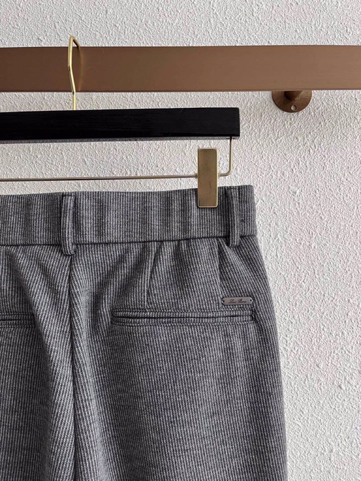 Loro Piana 诺悠翩雅lP🆕 秋冬 全品相订单，保暖有型 羊毛呢混纺松紧腰直脚休闲裤 经典百搭 