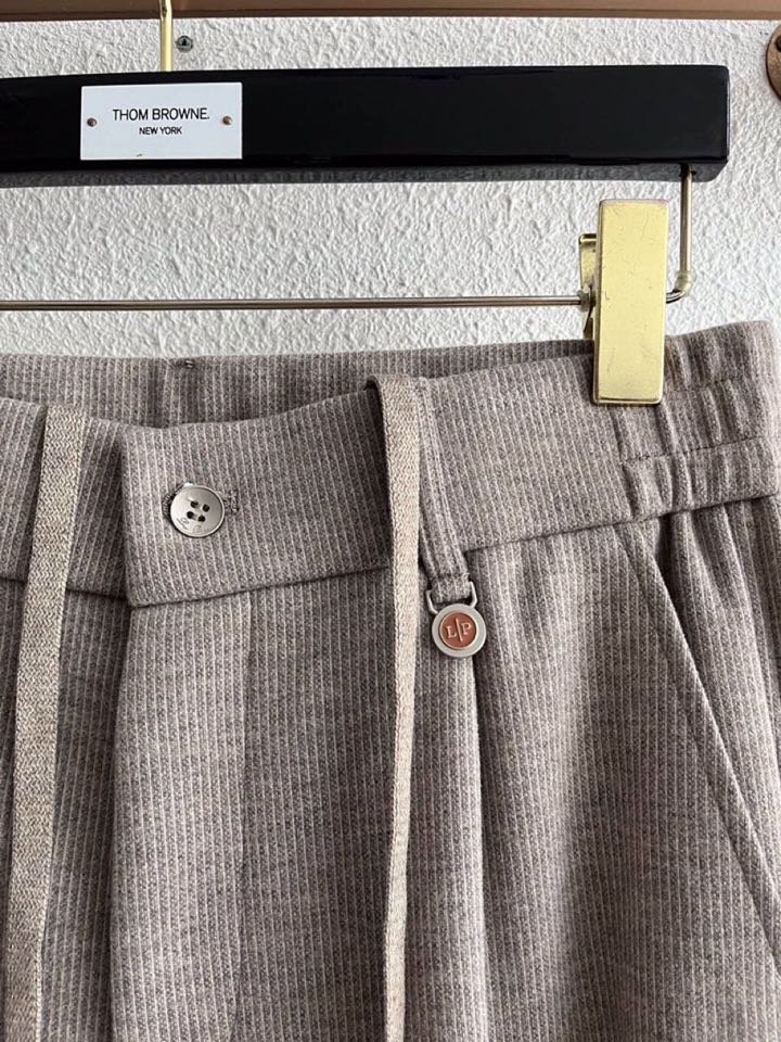 Ermenegildo Zegna 杰尼亚秋冬新款男士直筒运动裤休闲裤，羊绒羊毛混纺面料、三标齐、松紧腰