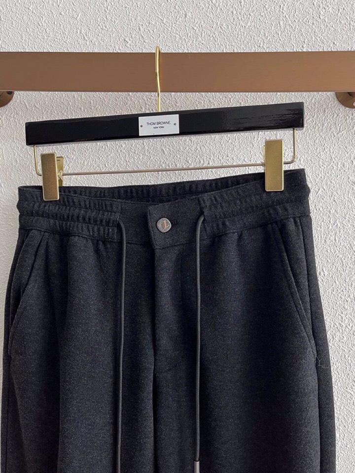 Ermenegildo Zegna 杰尼亚秋冬新款男士直筒运动裤，羊绒羊毛混纺面料休闲裤、三标齐、松紧腰