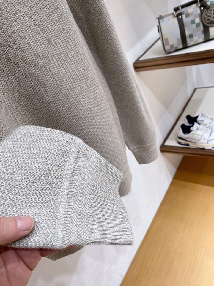 Loro Piana 诺悠翩雅 lP🆕秋冬新款老钱风 高端羊毛混纺翻领毛衣 三色\n码数：M-3xl(4