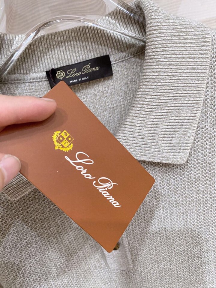 Loro Piana 诺悠翩雅 lP🆕秋冬新款老钱风 高端羊毛混纺翻领毛衣 三色\n码数：M-3xl(4
