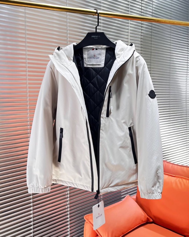 Moncler 蒙口2025秋冬棉服夹克外套，定制原版logo五金，精致工艺面料，顶级元素融合打造，潮男