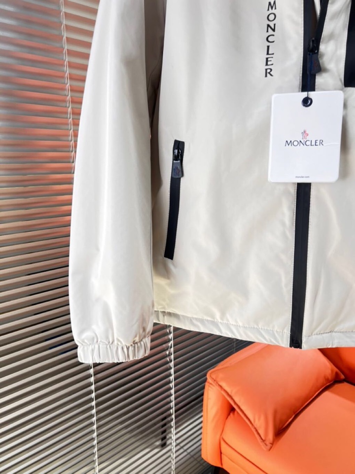 Moncler 蒙口2025秋冬棉服夹克外套，定制原版logo五金，精致工艺面料，顶级元素融合打造，潮男