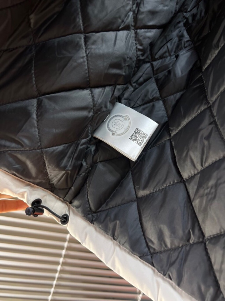 Moncler 蒙口2025秋冬棉服夹克外套，定制原版logo五金，精致工艺面料，顶级元素融合打造，潮男