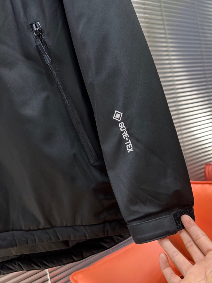 (Arcteryx）始祖鸟2025秋冬棉服夹克外套，定制原版logo五金，精致工艺面料，顶级元素融合打造