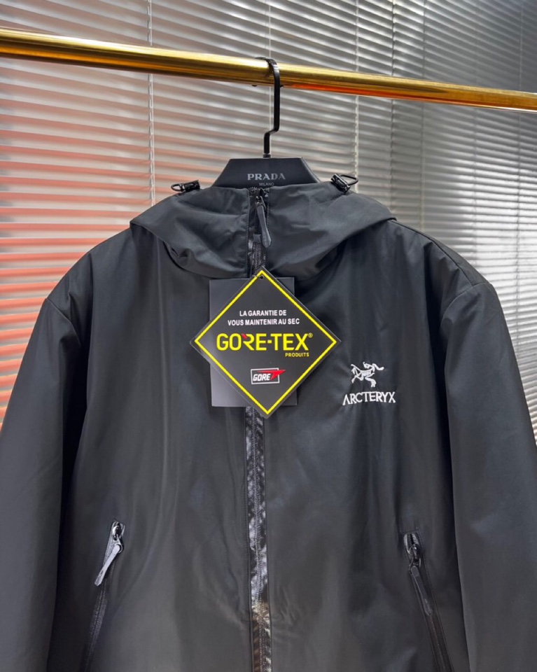 (Arcteryx）始祖鸟2025秋冬棉服夹克外套，定制原版logo五金，精致工艺面料，顶级元素融合打造