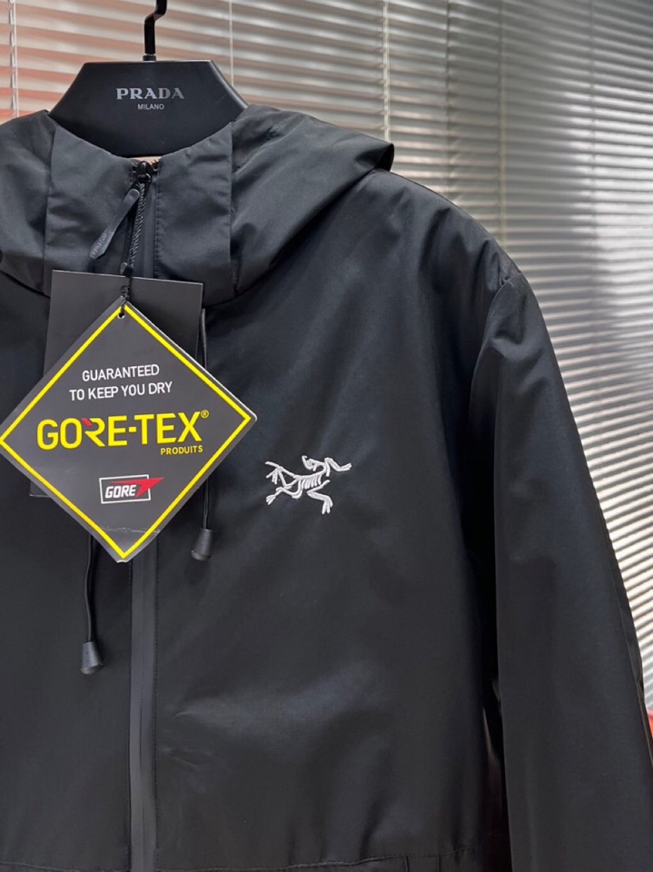 (Arcteryx）始祖鸟2025秋冬棉服夹克外套，定制原版logo五金，精致工艺面料，顶级元素融合打造