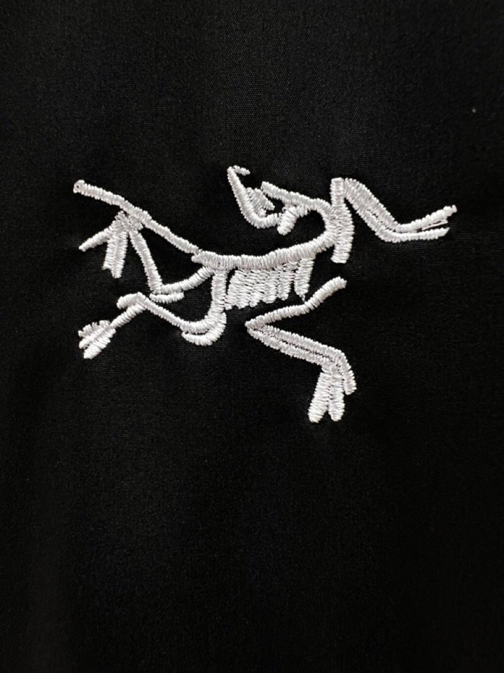 (Arcteryx）始祖鸟2025秋冬棉服夹克外套，定制原版logo五金，精致工艺面料，顶级元素融合打造