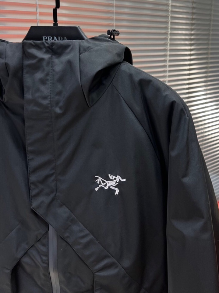 (Arcteryx）始祖鸟2025秋冬棉服夹克外套，定制原版logo五金，精致工艺面料，顶级元素融合打造