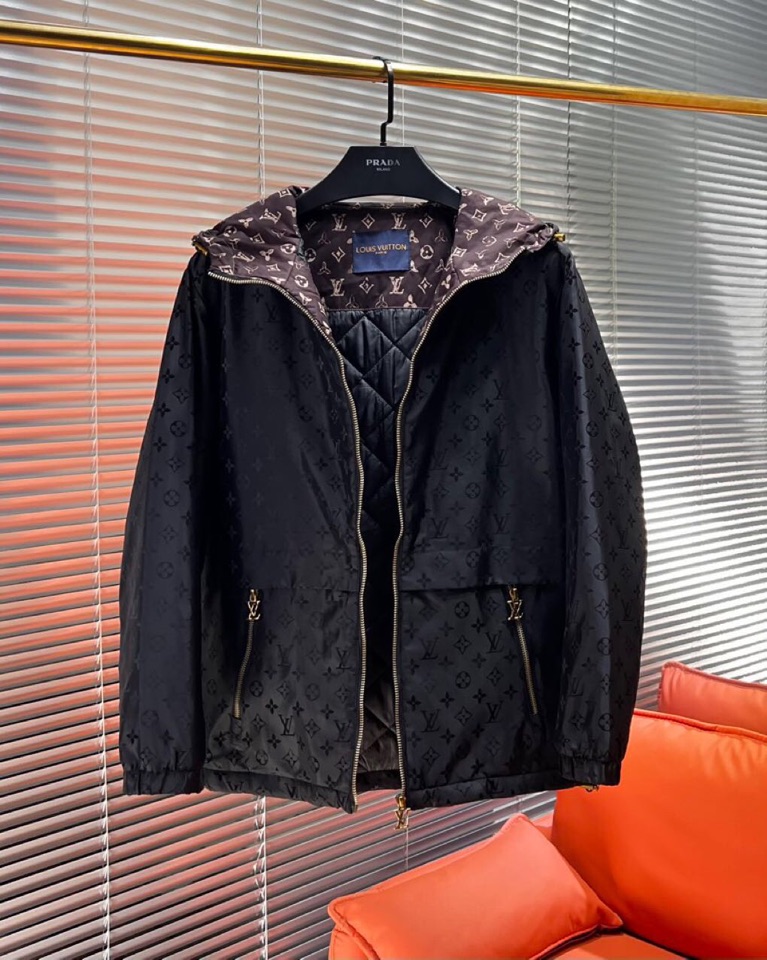 Gucci 古奇 2025秋冬棉服夹克外套，定制原版logo五金，精致工艺面料，顶级元素融合打造，潮男时