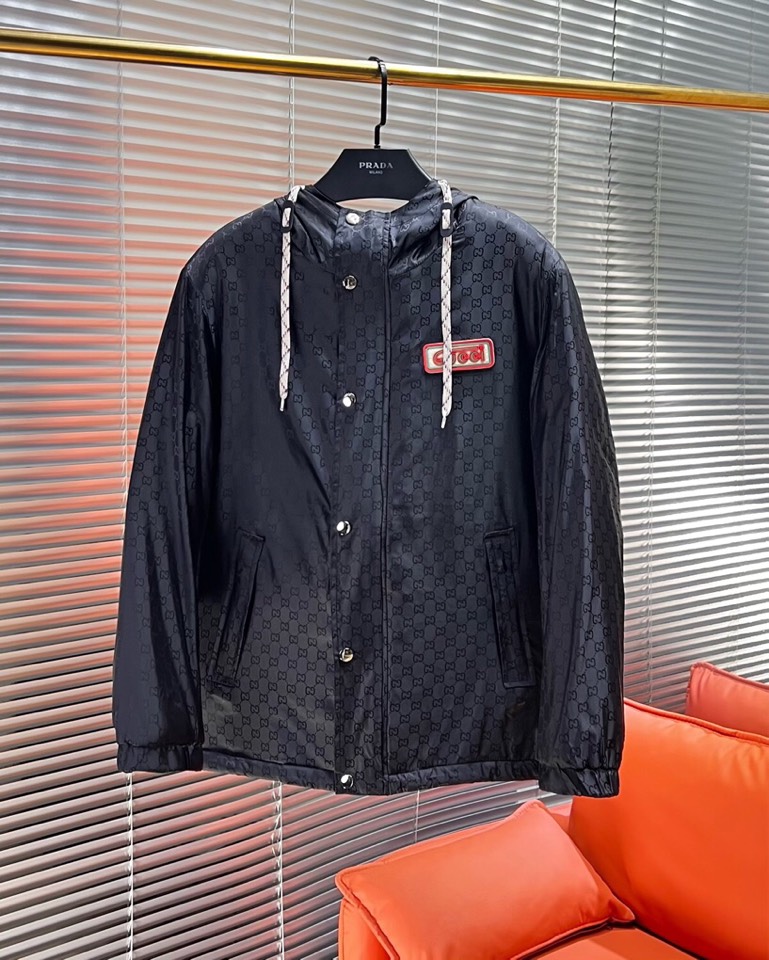 Gucci 古奇 2025秋冬棉服夹克外套，定制原版logo五金，精致工艺面料，顶级元素融合打造，潮男时