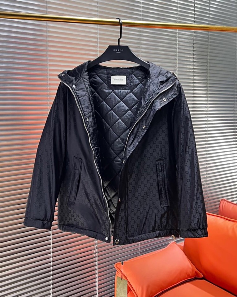 Gucci 古奇 2025秋冬棉服夹克外套，定制原版logo五金，精致工艺面料，顶级元素融合打造，潮男时