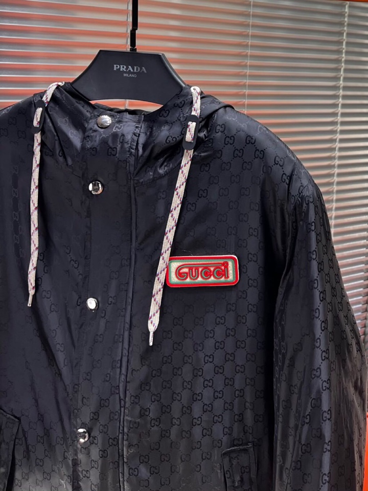 Gucci 古奇 2025秋冬棉服夹克外套，定制原版logo五金，精致工艺面料，顶级元素融合打造，潮男时