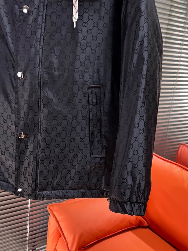 Gucci 古奇 2025秋冬棉服夹克外套，定制原版logo五金，精致工艺面料，顶级元素融合打造，潮男时