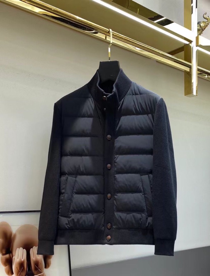 Loro Piana 诺悠翩雅lP🆕 秋冬简约拼接针织袖立领羽绒服，三色推荐， 90白鸭绒贵族高级别要求