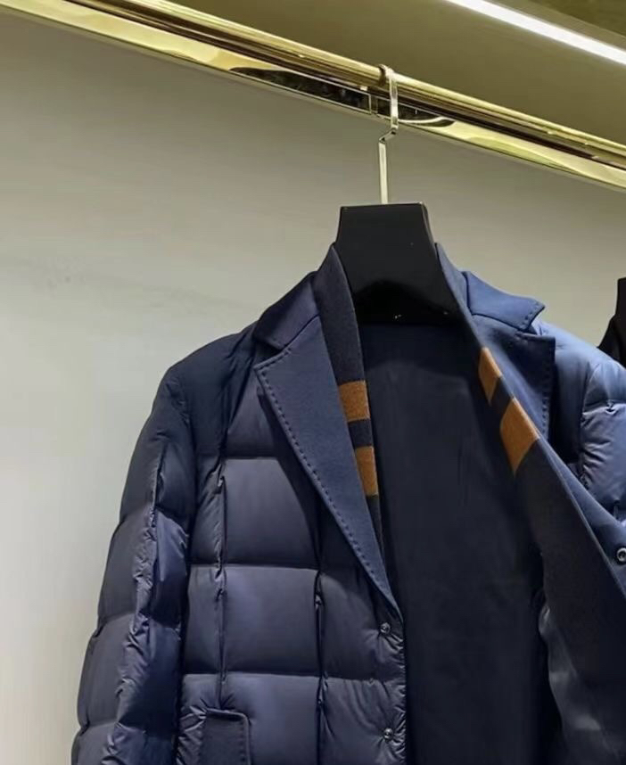 Ermenegildo Zegna 杰尼亚2025秋冬新款，新时尚可脱卸围巾款爆款羽绒服；保暖性好；二色