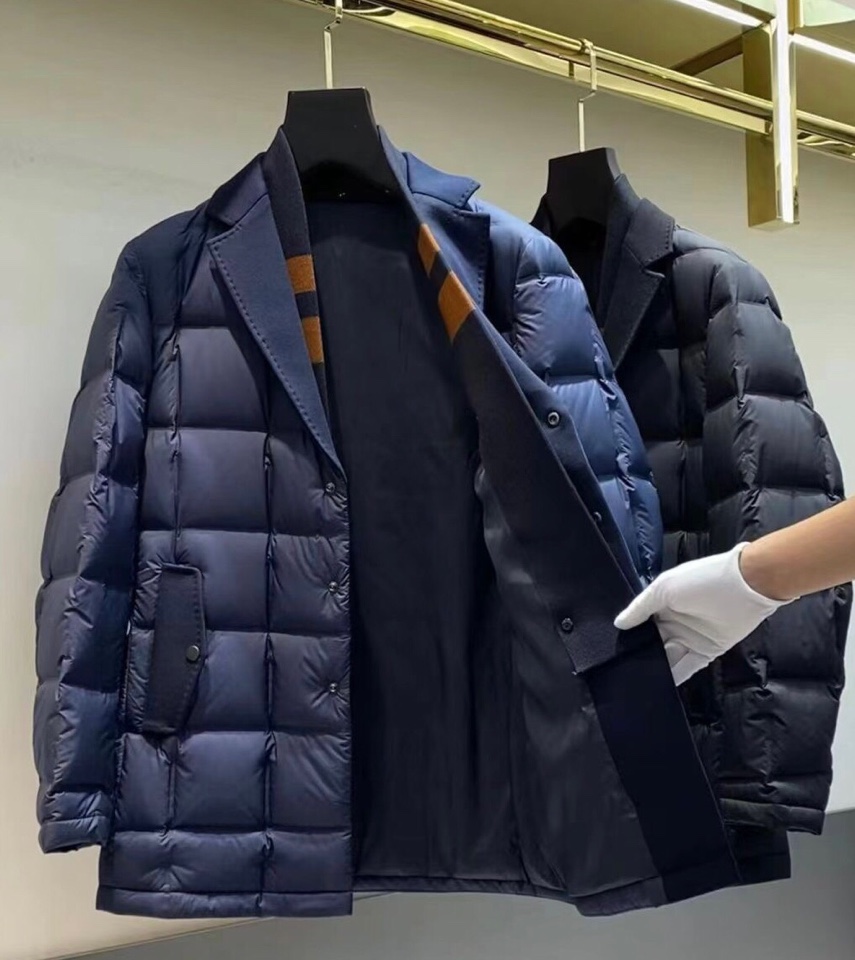 Ermenegildo Zegna 杰尼亚2025秋冬新款，新时尚可脱卸围巾款爆款羽绒服；保暖性好；二色