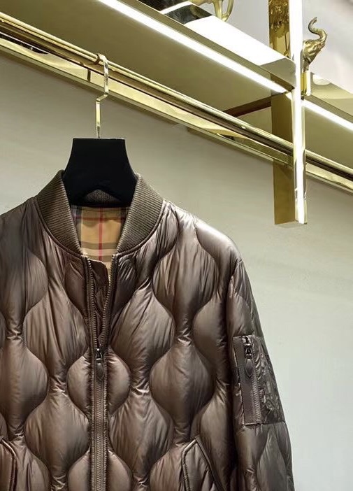 Loro Piana 诺悠翩雅lP🆕 秋冬简约棒球领羽绒服，填充白鸭绒，贵族高级别要求订单 高标准定制 