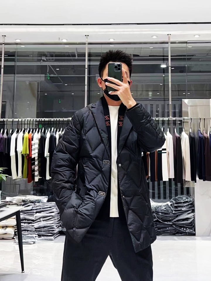 Ermenegildo Zegna 杰尼亚2025秋冬新款新时尚可脱卸围巾款爆款羽绒服；保暖性好；单色齐