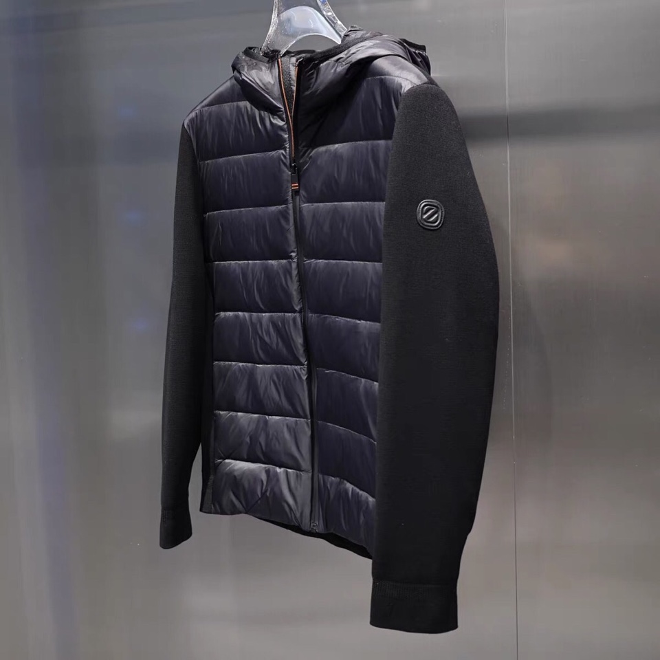 Ermenegildo Zegna 杰尼亚秋冬简约拼接针织袖连帽羽绒服 90白鸭绒 贵族高级别要求订单 