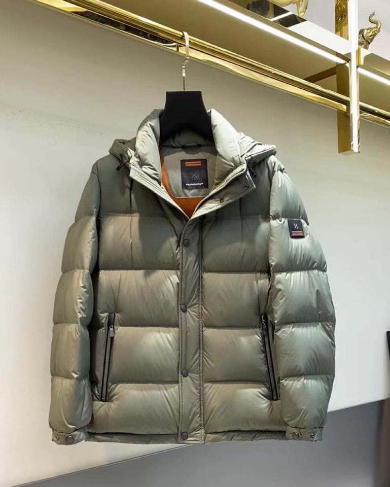 Ermenegildo Zegna 杰尼亚2025秋冬新款，四色齐发；高克重充绒量；零下二十度都可穿；新