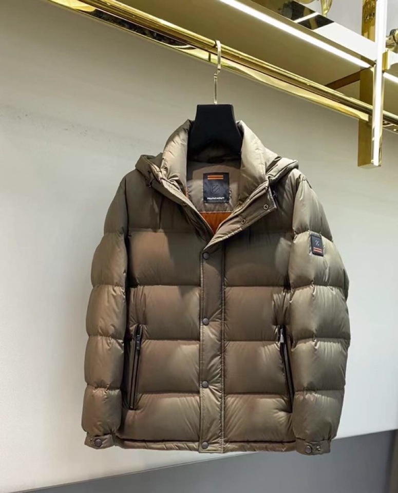 Ermenegildo Zegna 杰尼亚2025秋冬新款，四色齐发；高克重充绒量；零下二十度都可穿；新