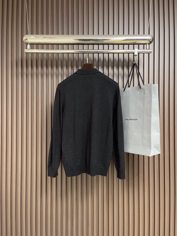 Brioni布莱奥尼 秋冬新品翻领毛衣长袖羊毛衫，作为年度最是经典单品，经过设计重新演绎，质感绝佳，手感