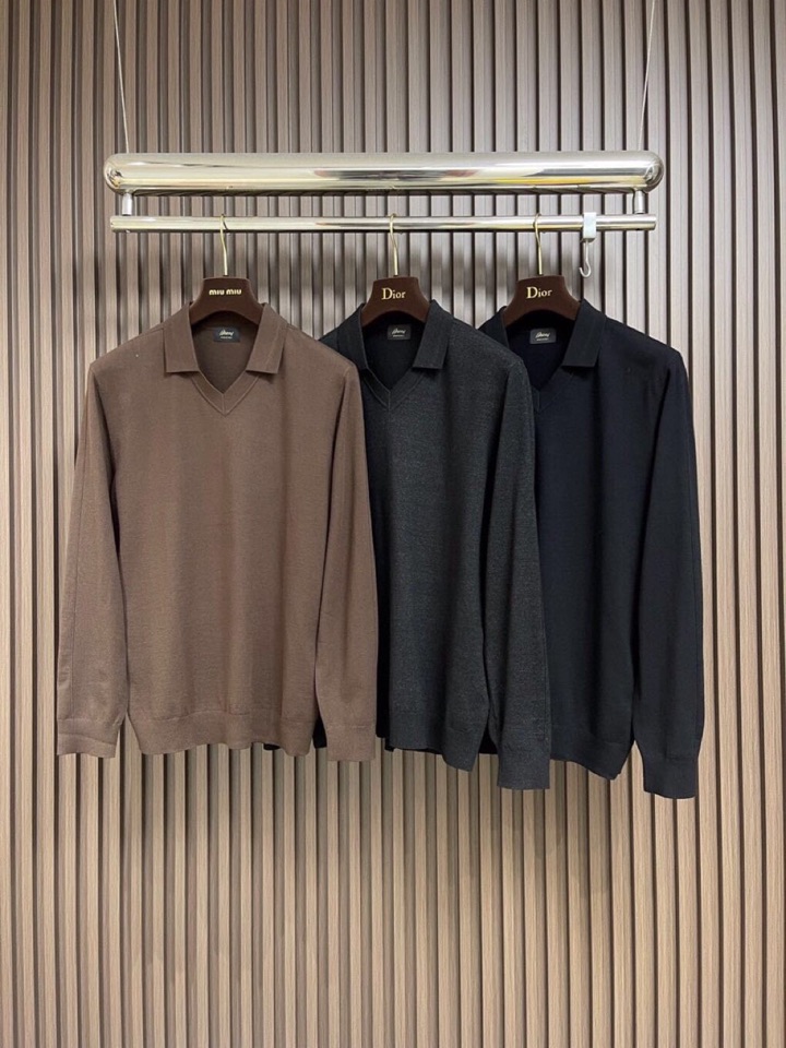 Brioni布莱奥尼 秋冬新品翻领毛衣长袖羊毛衫，作为年度最是经典单品，经过设计重新演绎，质感绝佳，手感