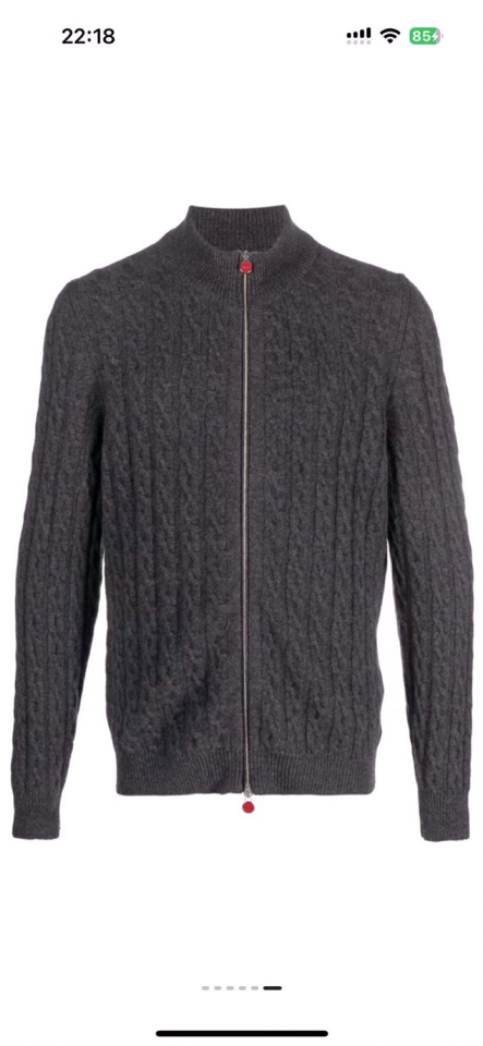 kiton 拉链小高领针织开衫毛衣，精选优质美利奴羊毛，轻盈蓬松却比普通羊毛更保暖，室内外自由切换，告别