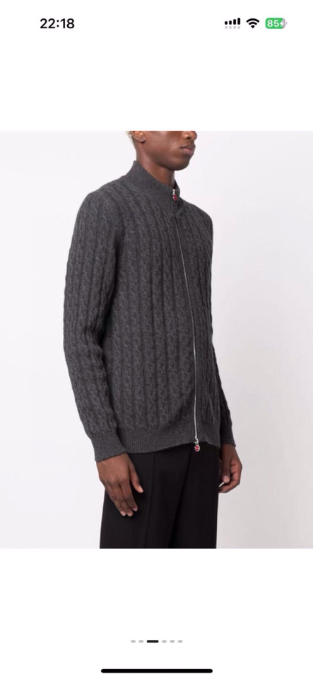 kiton 拉链小高领针织开衫毛衣，精选优质美利奴羊毛，轻盈蓬松却比普通羊毛更保暖，室内外自由切换，告别