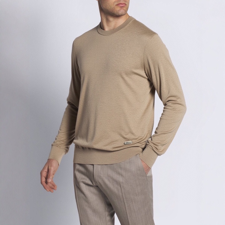 Brioni 2025SS圆领针织长袖圆领毛衣，高端奢华且白金级的一款经典基础款针织。通体的设计完美融合