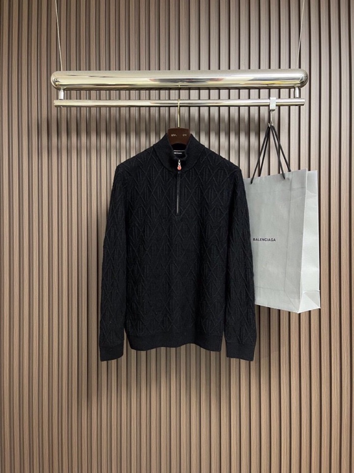 kiton 奇顿半拉链小高领针织毛衣，精选优质美利奴羊毛，轻盈蓬松却比普通羊毛更保暖，室内外自由切换，告