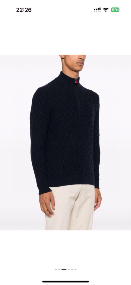 kiton 奇顿半拉链小高领针织毛衣，精选优质美利奴羊毛，轻盈蓬松却比普通羊毛更保暖，室内外自由切换，告