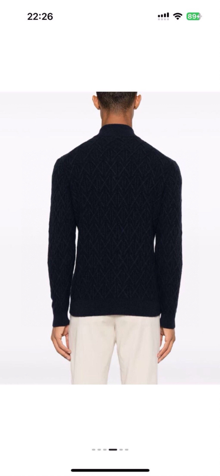 kiton 奇顿半拉链小高领针织毛衣，精选优质美利奴羊毛，轻盈蓬松却比普通羊毛更保暖，室内外自由切换，告