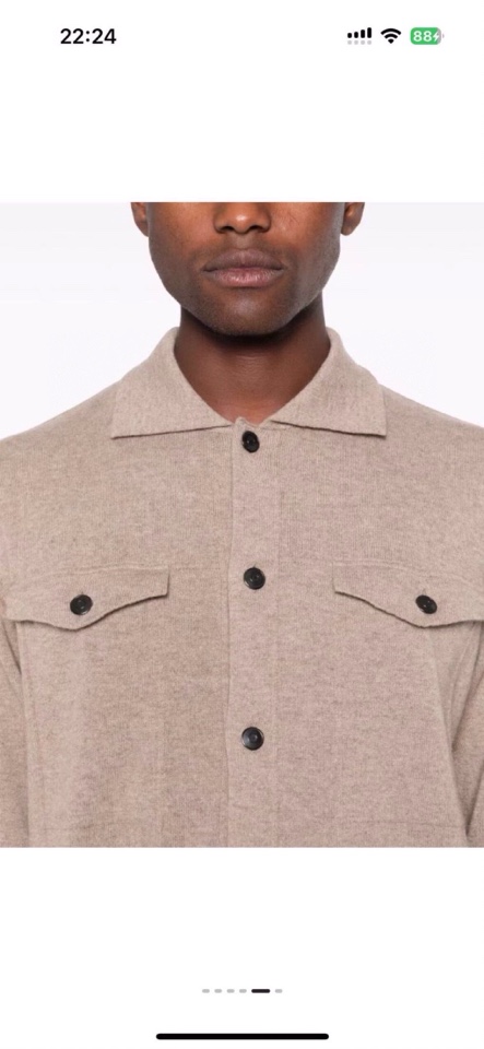 kiton 奇顿2025SS秋冬新款毛呢翻领开衫夹克外套，面料与辅料皆为客供，定织定染而成，触感极为柔软