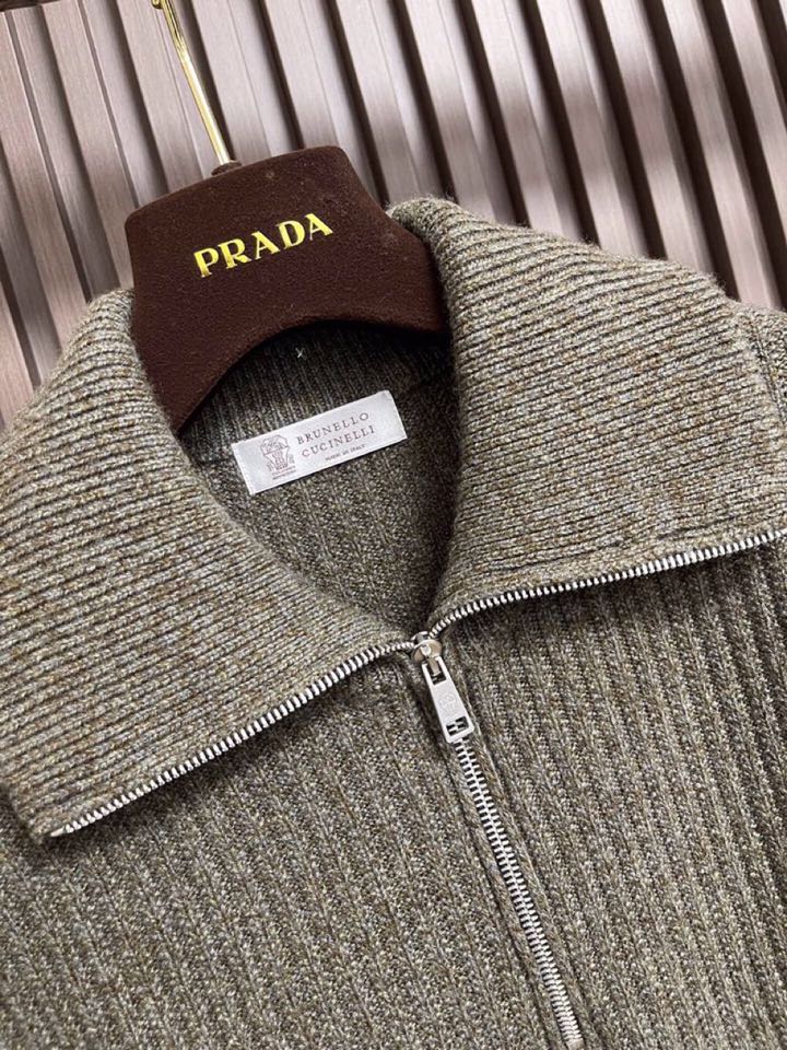 Brunello Cucinelli BC秋冬新款半拉链针织毛衣，经典设计感与颜值爆棚的外套，品质更是无