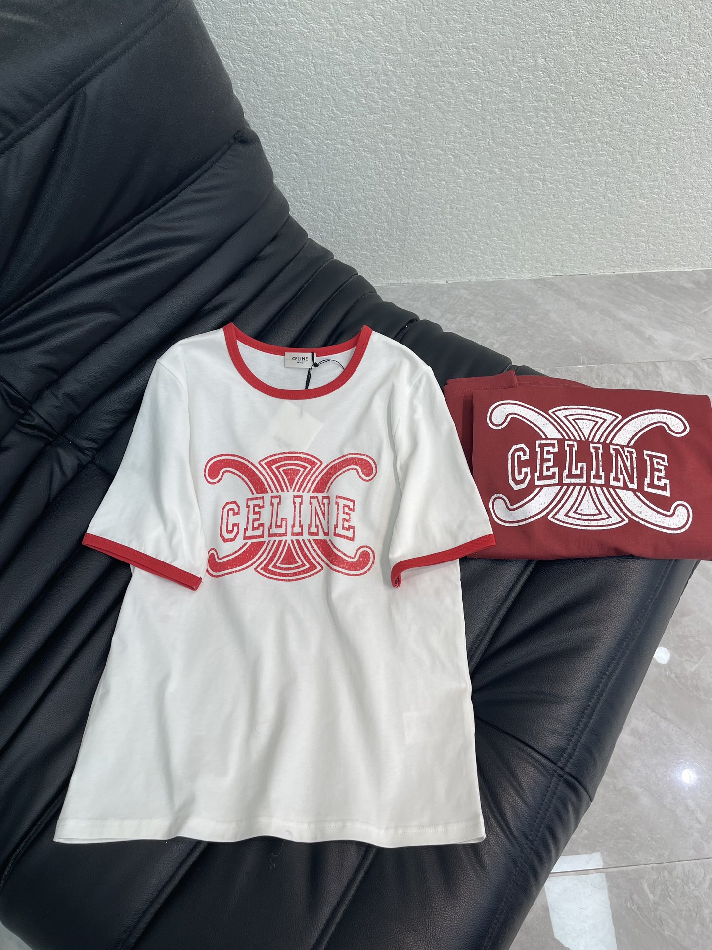 NO:686692,Celin*26 new spring and summer printed short-sleeved T-shirt made of pure cotton, comfortable fabric texture, printed letters, fabric 200g double yarn plain cotton!  Maroon white SML A,,celine,T-shirt,tees,t-shirt,19860909Celin*26春夏新款印花短袖T恤 采用纯棉材质 面料质地舒适 印花字母 面料200g双纱平纹棉！ 枣红 白色 SML A,,celine,T-shirt,tees，t-shirt,,Women's clothing